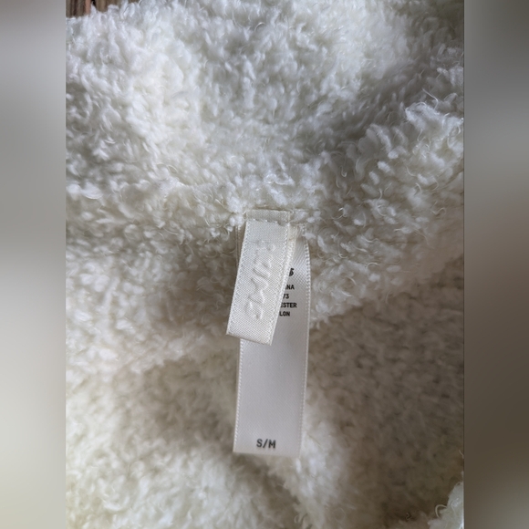 SKIMS Quarter Zip Cozy Knit Crop Pullover Sweater Cream Kim Kardashian West S/M - Picture 6 of 9